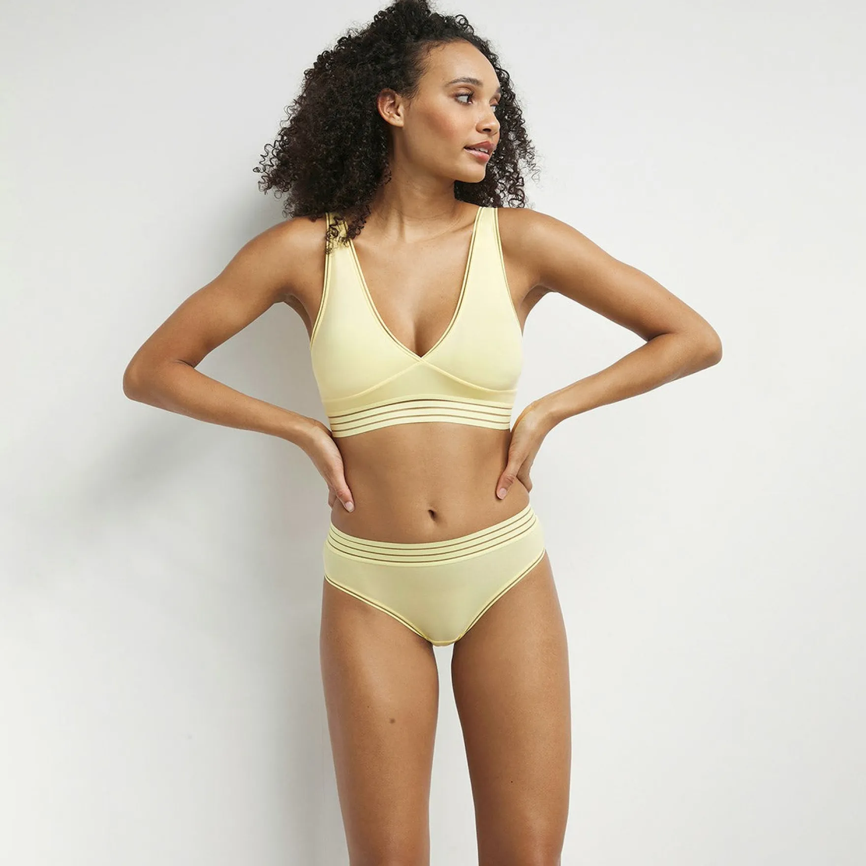 Culotte femme invisible en microfibre Jaune Tendre Oh My Dim’s
