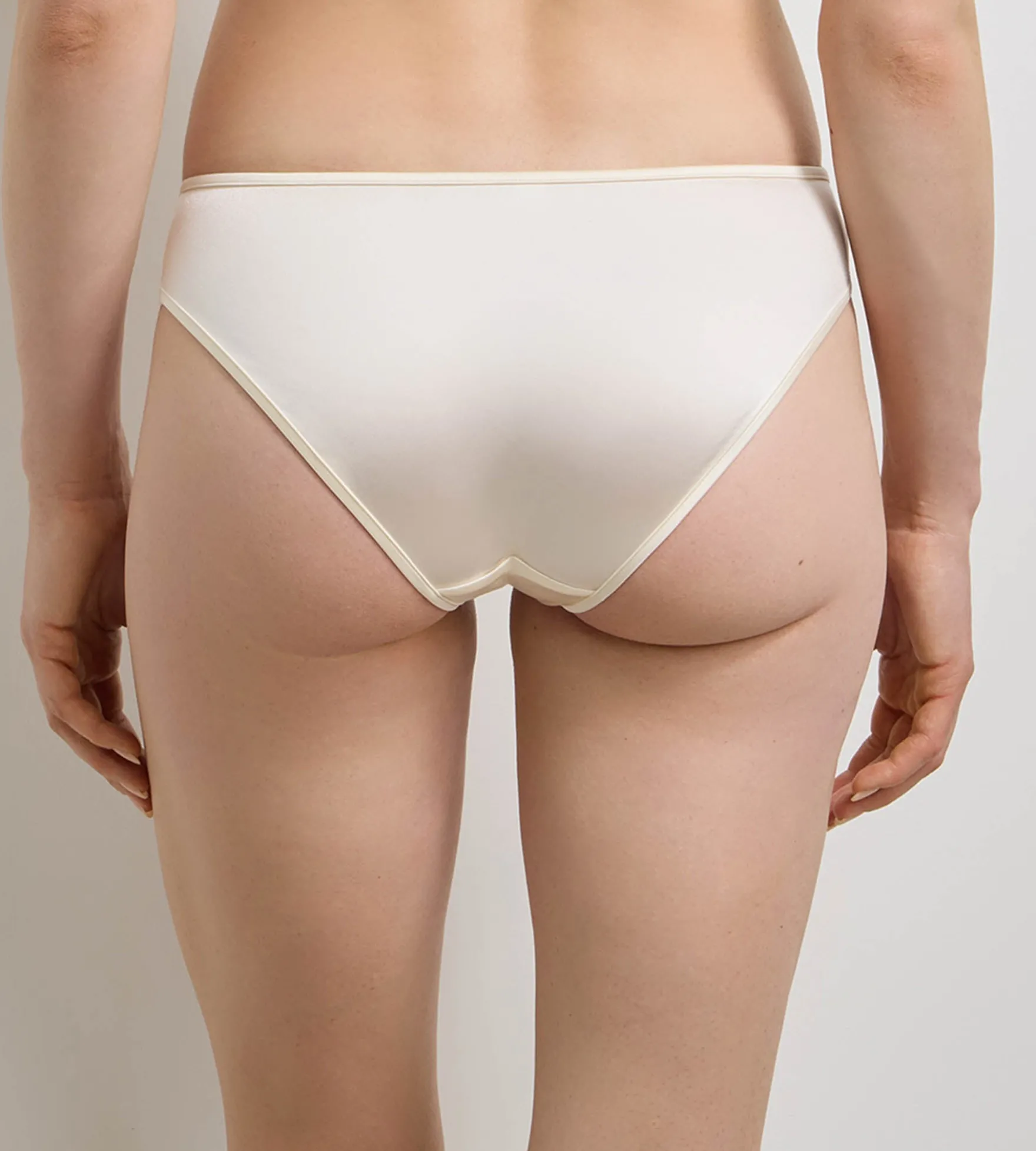 Culotte ivoire Dim x Ines de la Fressange