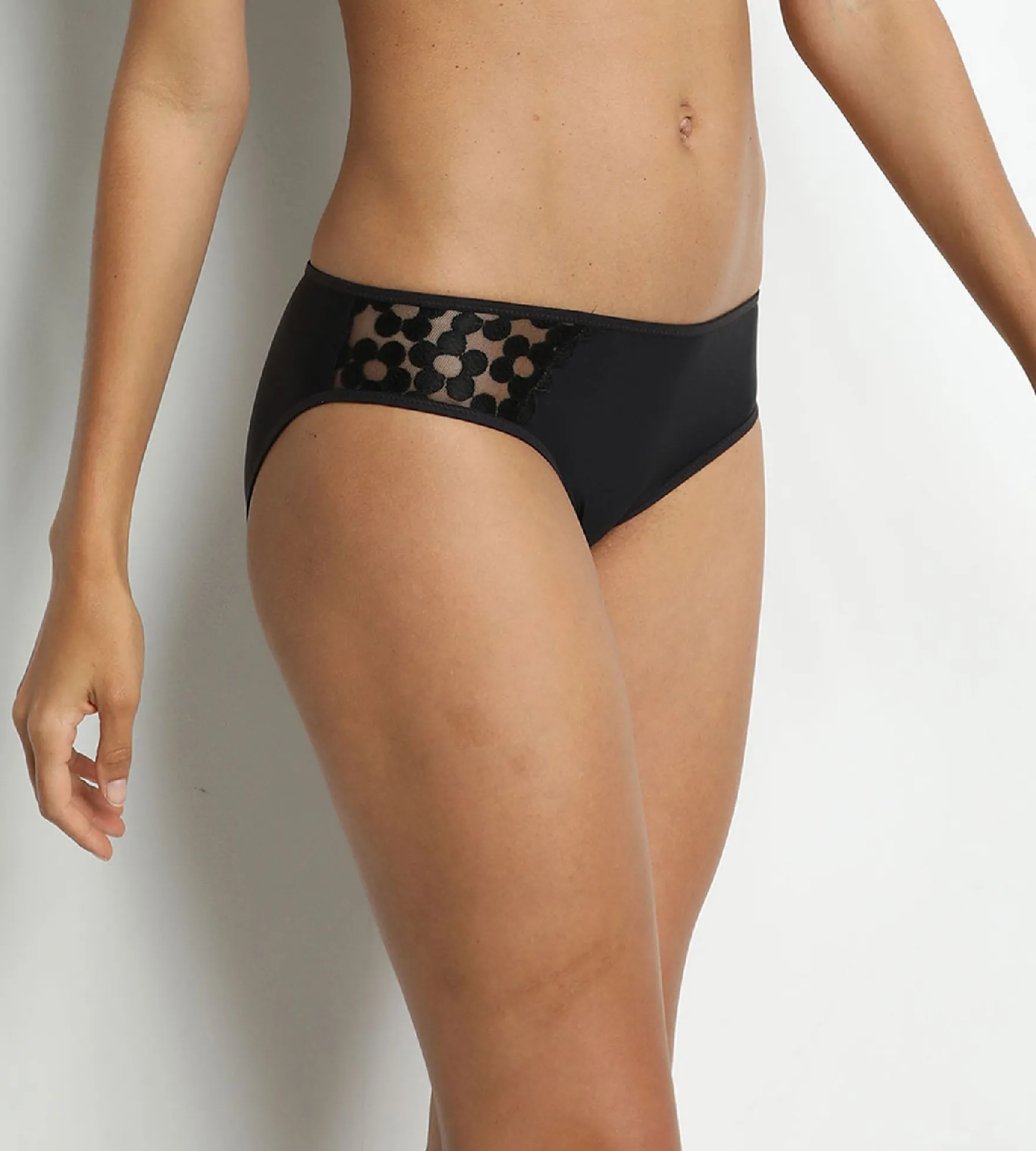 Culotte noire en microfibre Generous Broderie