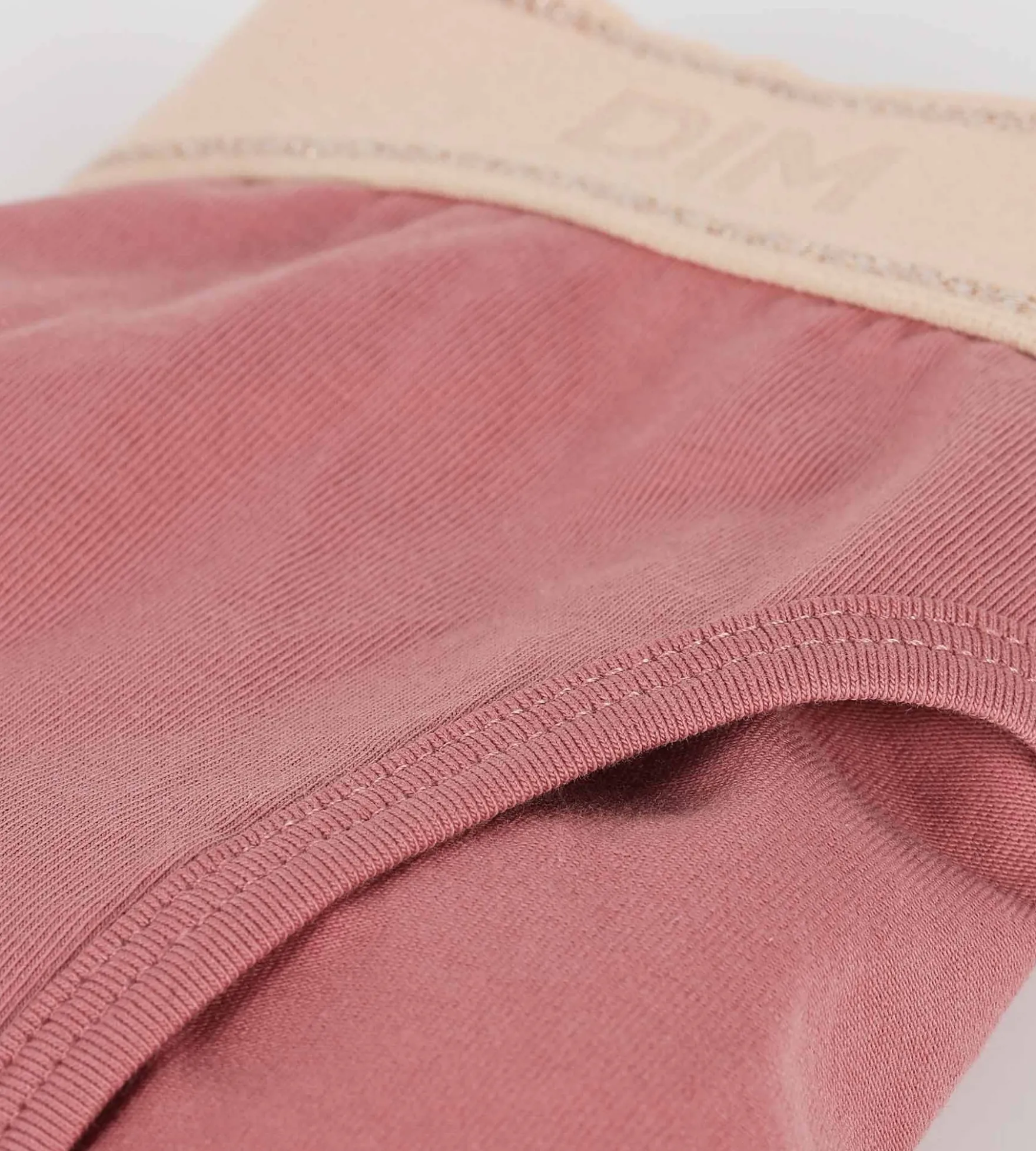 Shorty fille Rose poudré Dim Sport