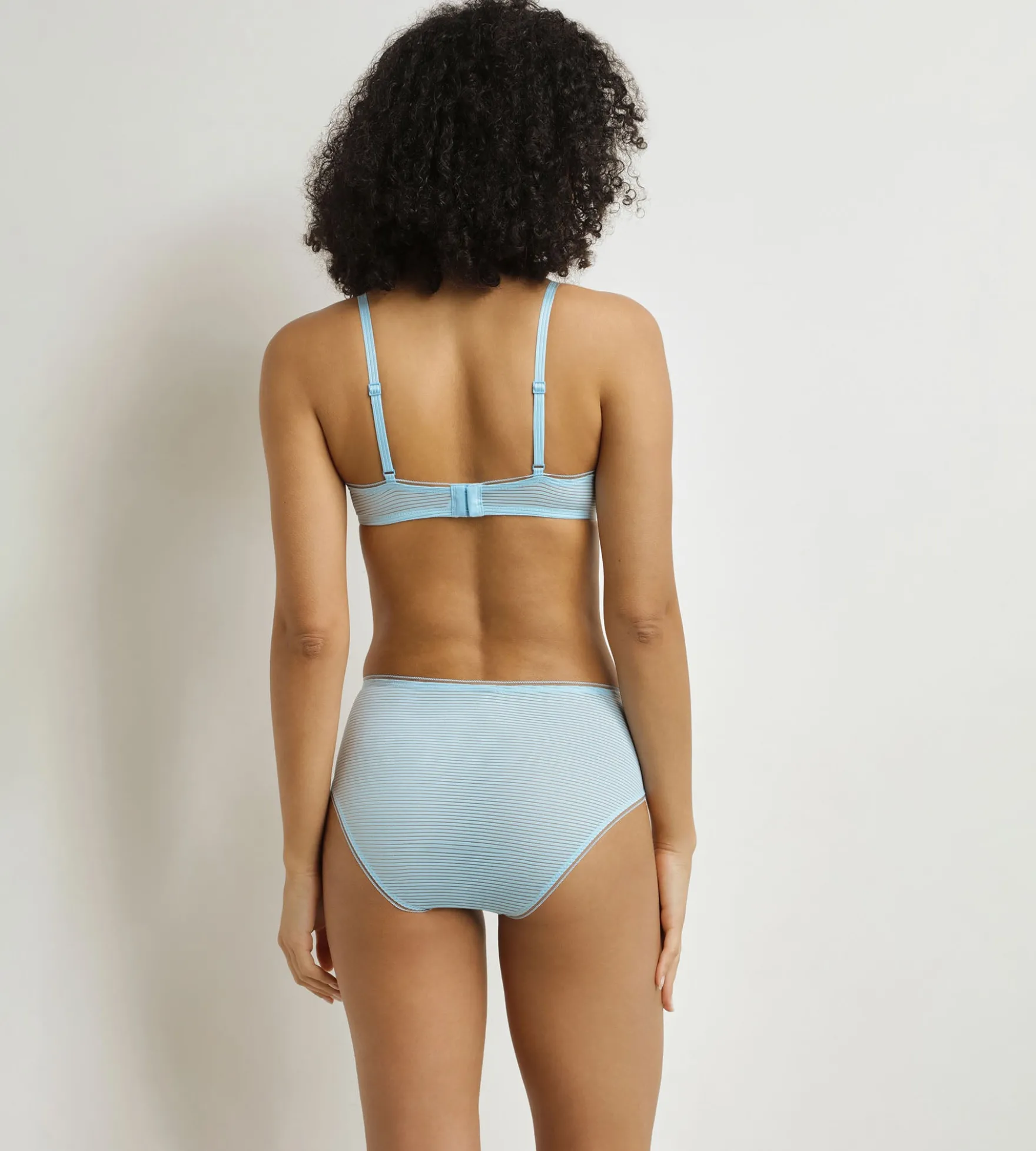 Soutien-gorge corbeille Bleu Dim x Ines de La Fressange