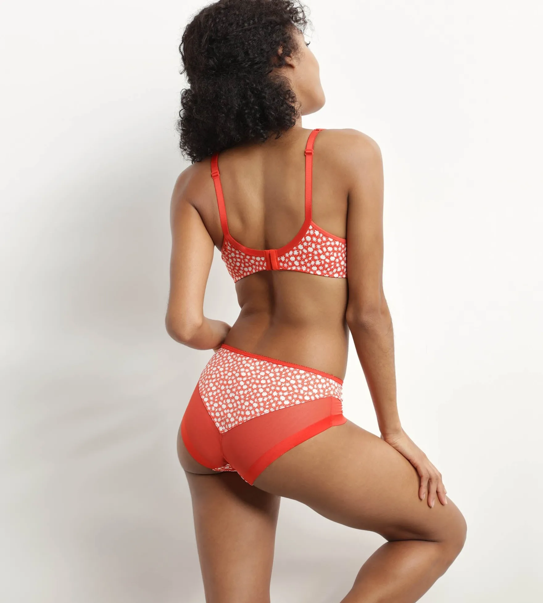Soutien-gorge emboitant avec armatures Rouge à fleurs Generous Dim