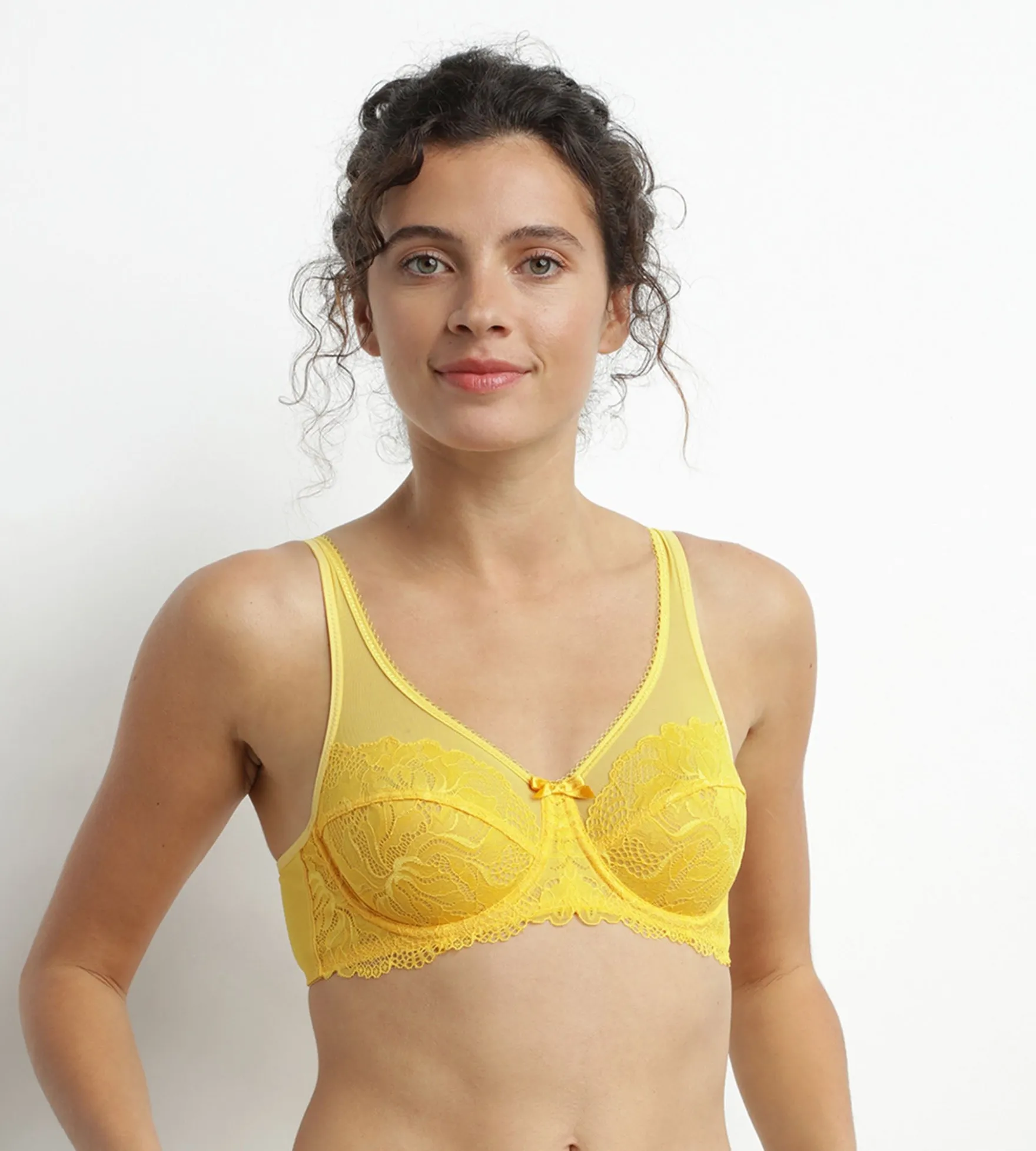 Soutien-gorge emboîtant en dentelle Jaune Dim Generous Essentiel