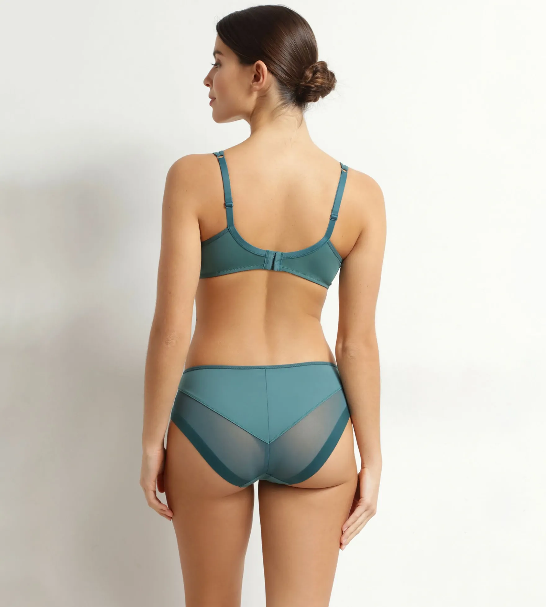 Soutien-gorge emboîtant en microfibre et tulle Vert Émeraude Generous