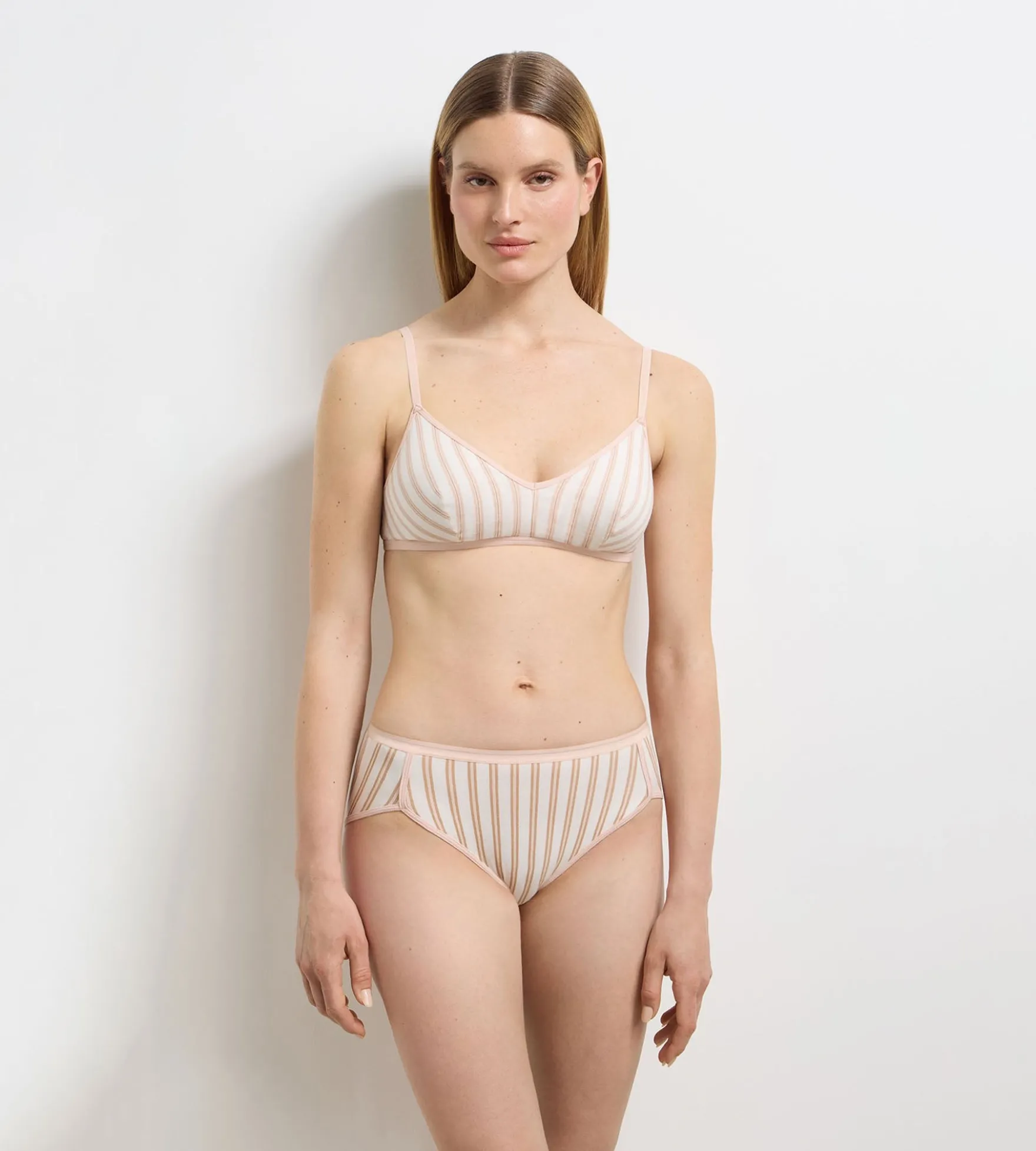 Soutien-gorge sans armatures crème rose Dim x Ines de la Fressange