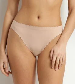 String femme nude en microfibre Dim Body Touch