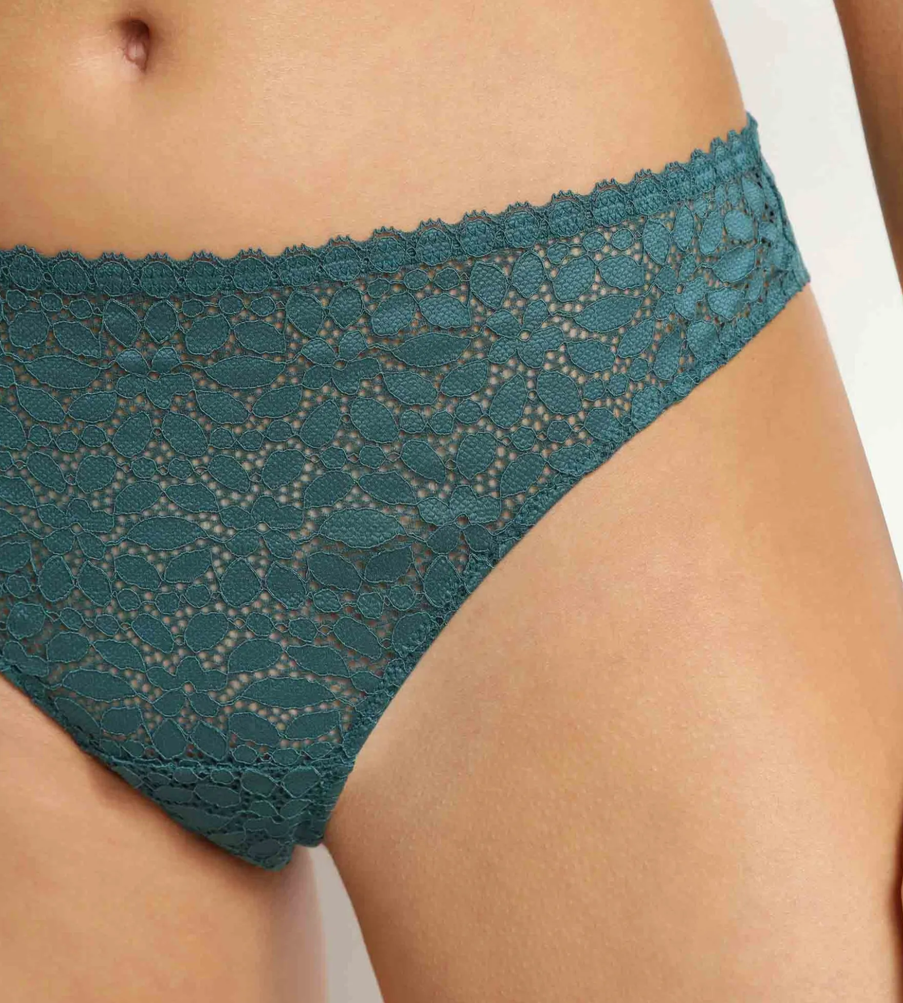 Tanga femme en dentelle vert émeraude Daily Dentelle